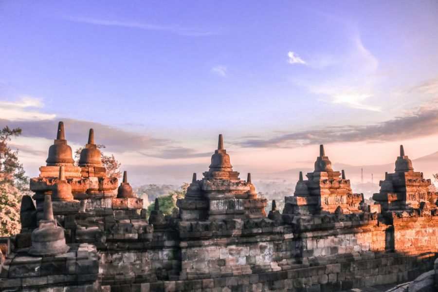 templo budista mas grande del mundo en indonesia